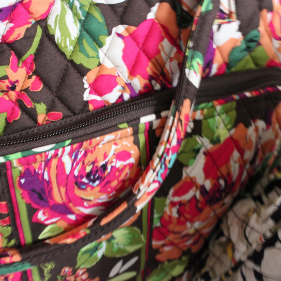 Vera Bradley Weekender English Rose - Picture 3 of 6